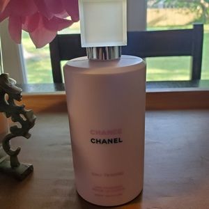 CHANCE EAU TENDRE body lotion  6.8 fl oz bottle.